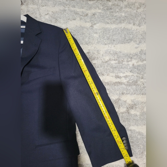 Joseph Abboud Men's Classic Navy Blazer - Picture 13 of 13